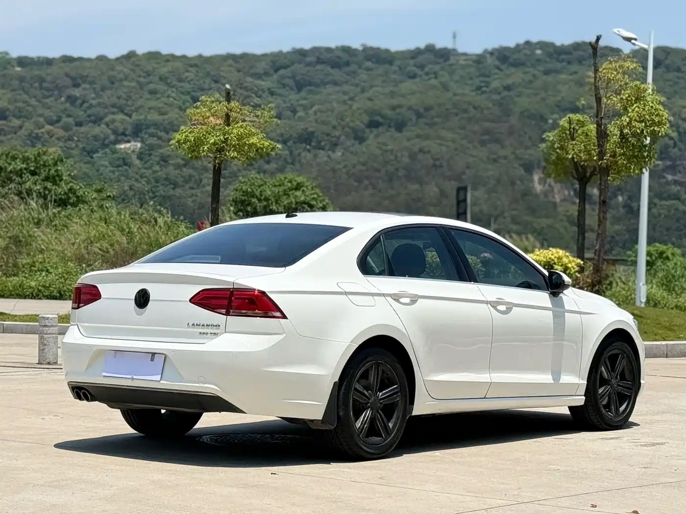 Volkswagen Lamando 2017 280TSI DSG Comfort Edition фото 7