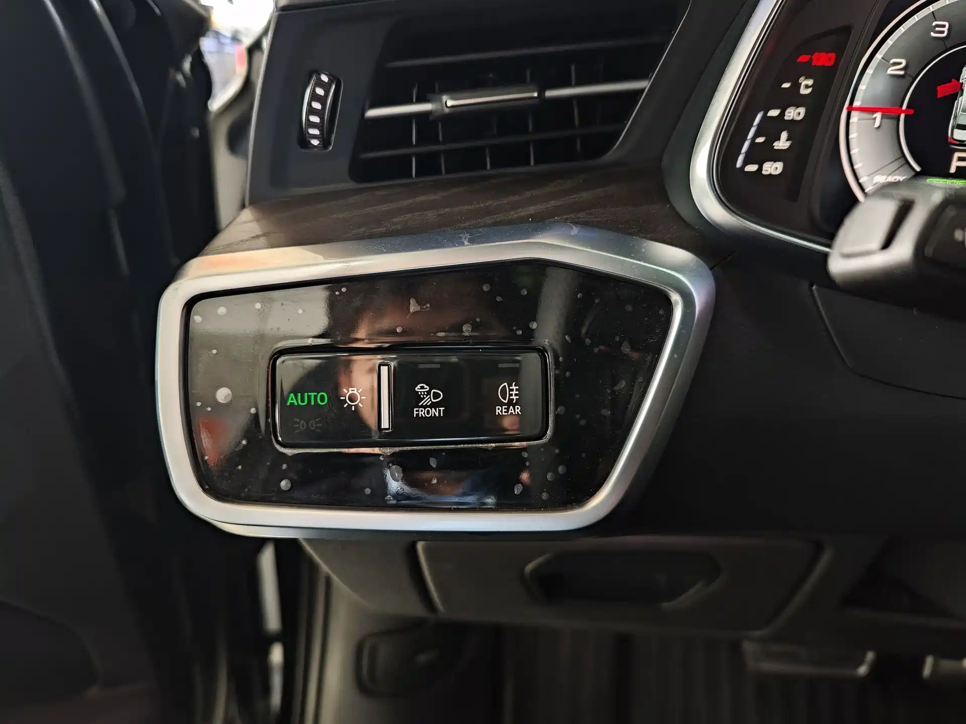 Фото 7 - Audi A6L