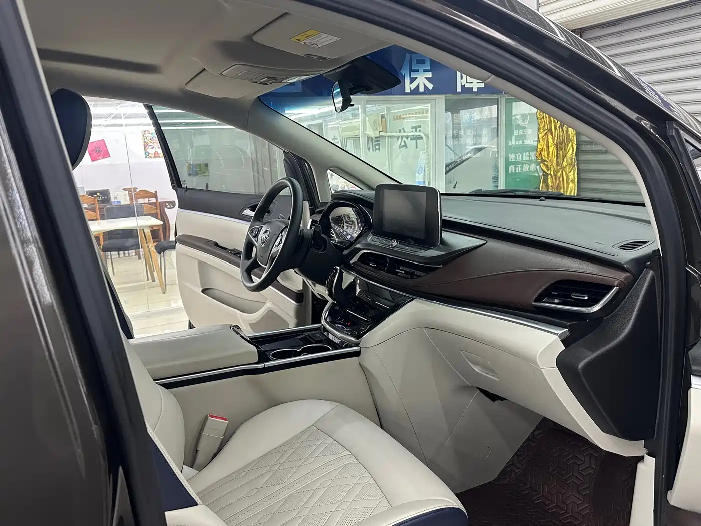 Buick GL8 2022 Land Business Class 652T Comfort фото 13