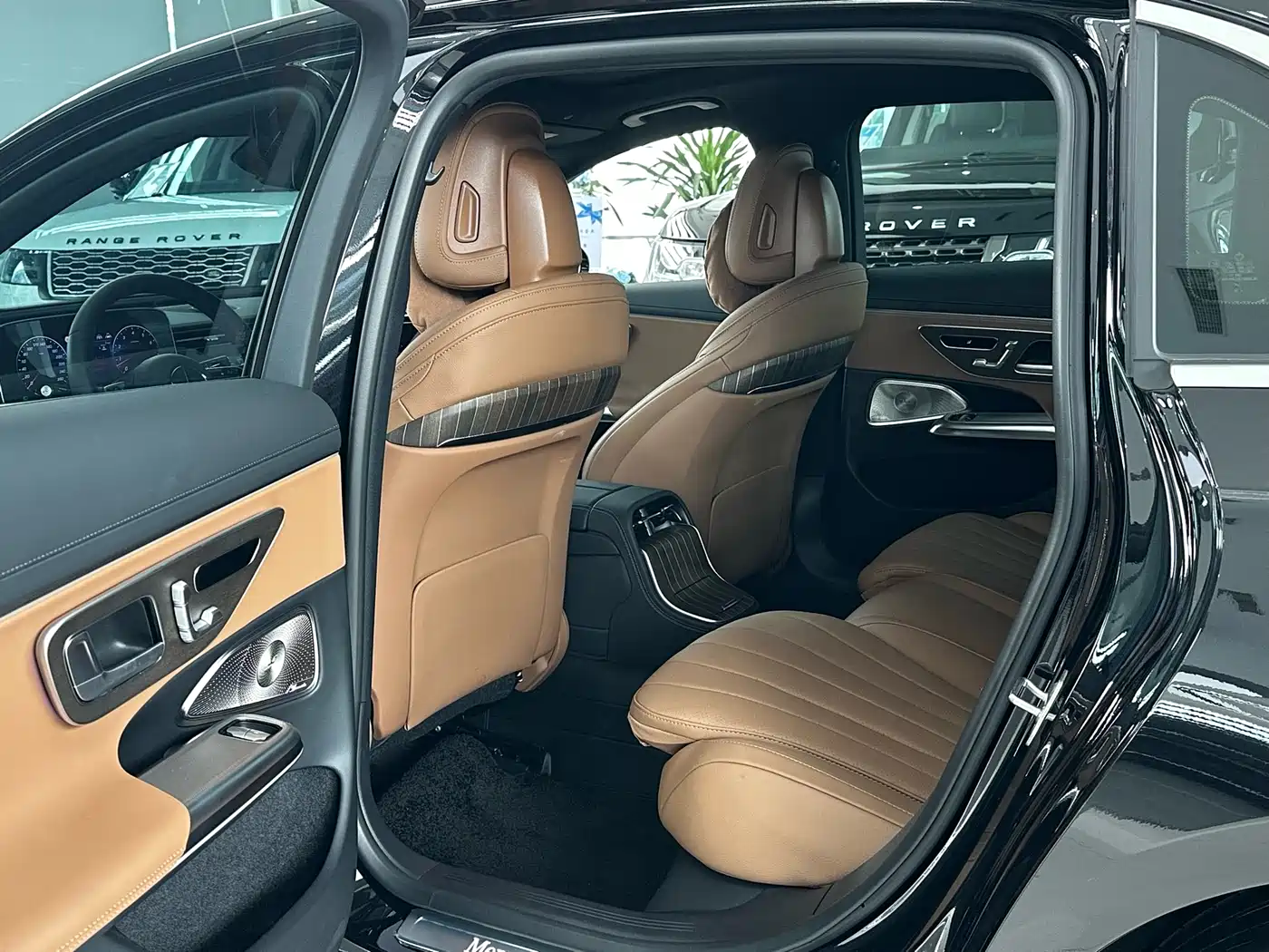 Mercedes-Benz E-Class 2025 E 300 L Luxury фото 8