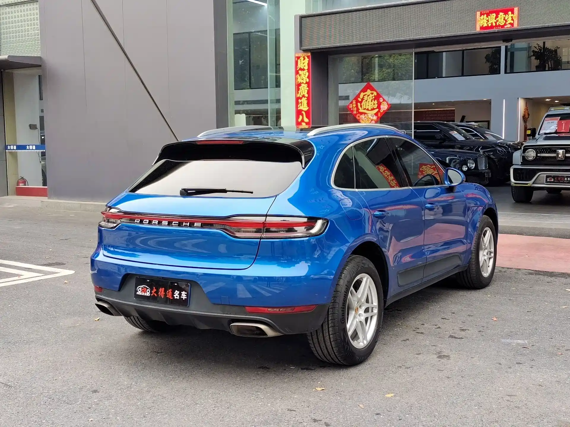 Фото 3 - Porsche Macan