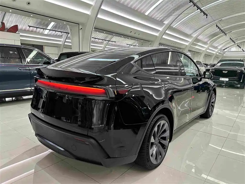 Tesla Model Y 2026 2026 Rear-Wheel Drive