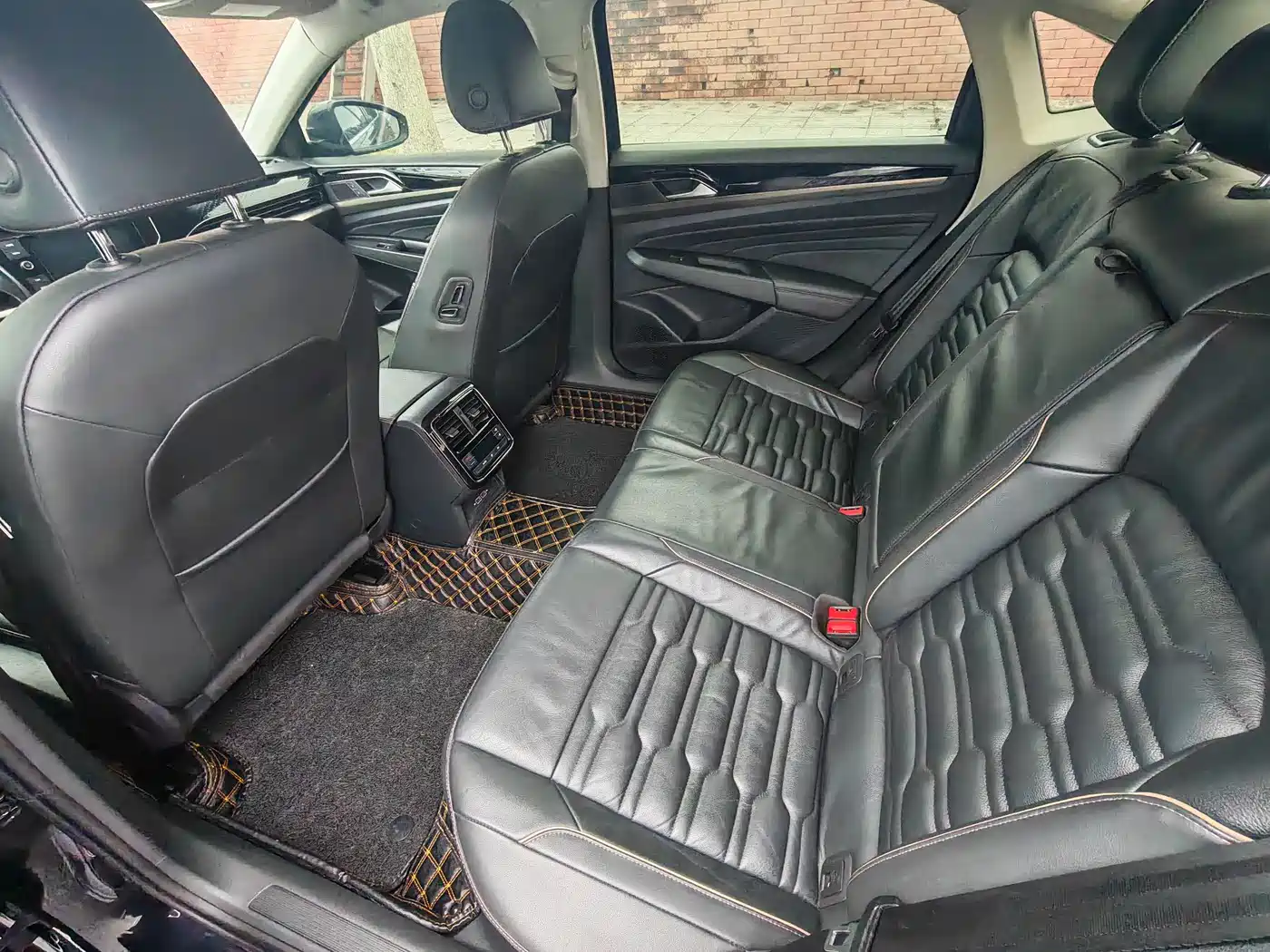 Volkswagen Passat 2019 330TSI Elite Version China VI фото 5