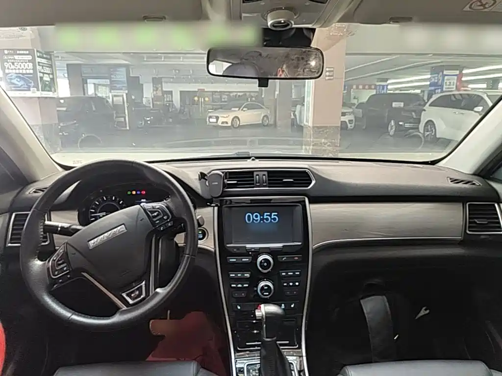 Фото 10 - Haval H2