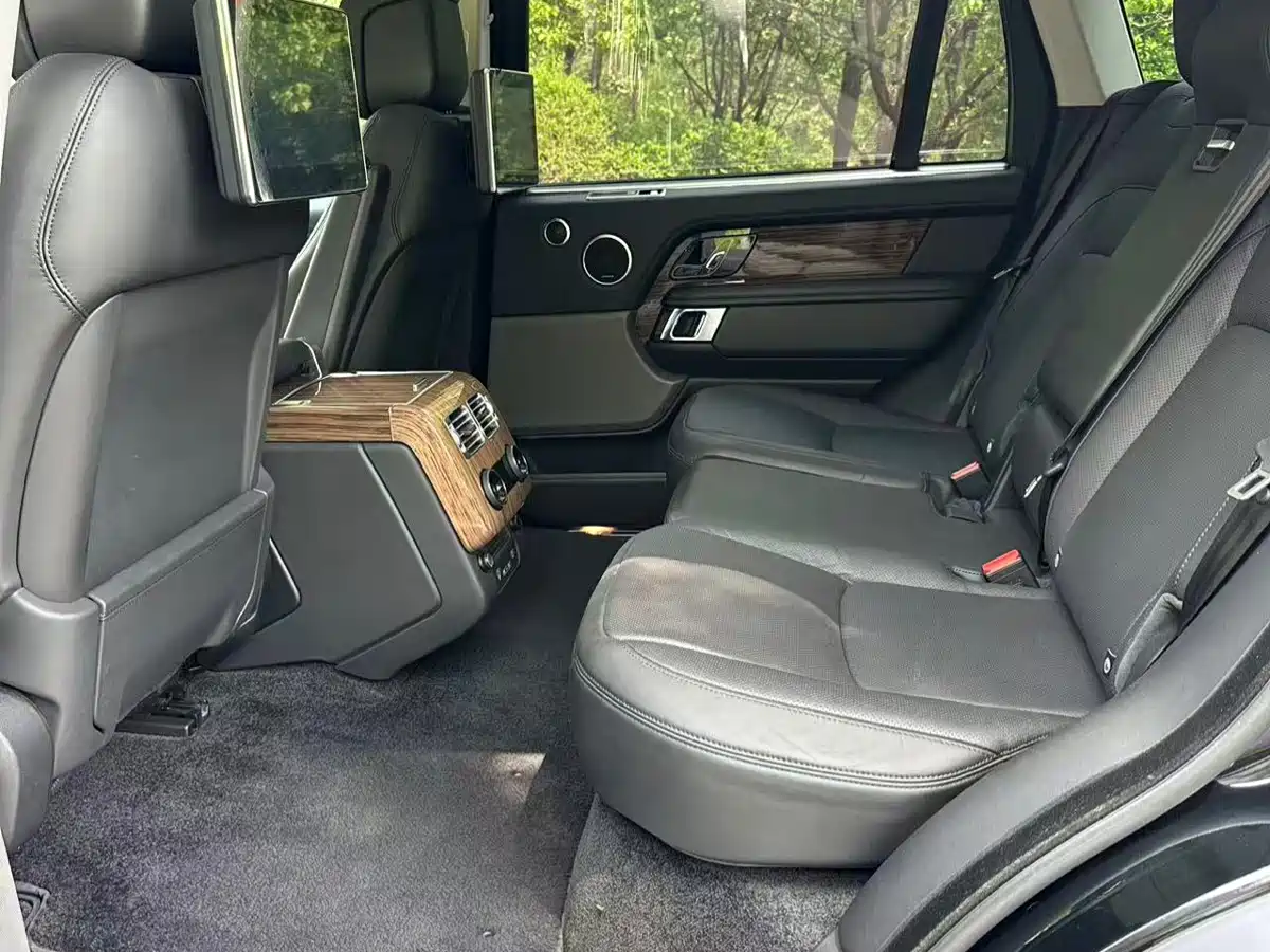 Land Rover Range Rover 2019 3.0 SC V6 Heritage Extended Edition фото 8