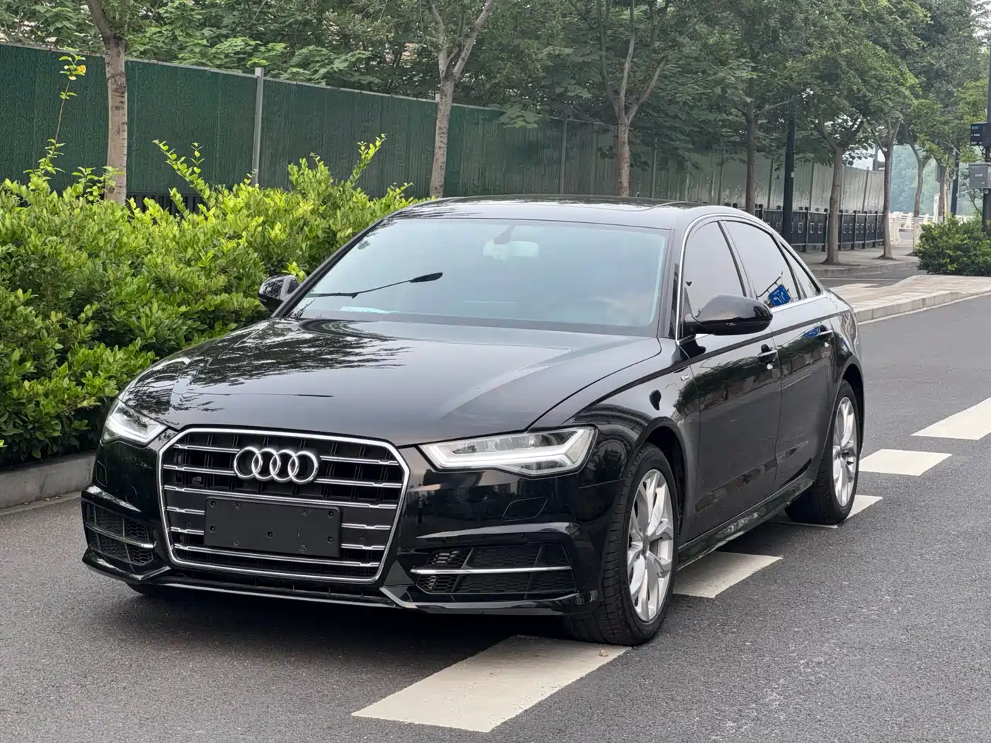 Audi A6L 2018 Model 35 TFSI Collector's Edition