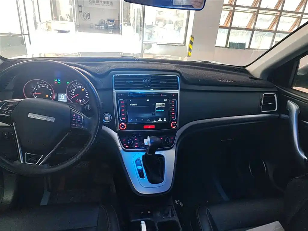 Haval M6 2018 Facelift 1.5T DCT 2WD Elite Edition фото 13