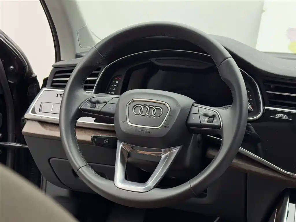 Audi Q7 2023 55 TFSI quattro S line Sport фото 12