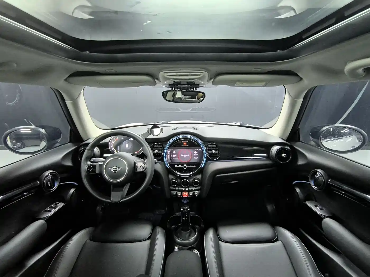 MINI 2023 Facelift 1.5T COOPER Artist фото 9