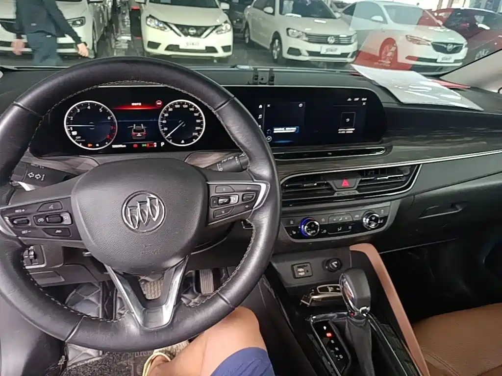 BUICK GL6