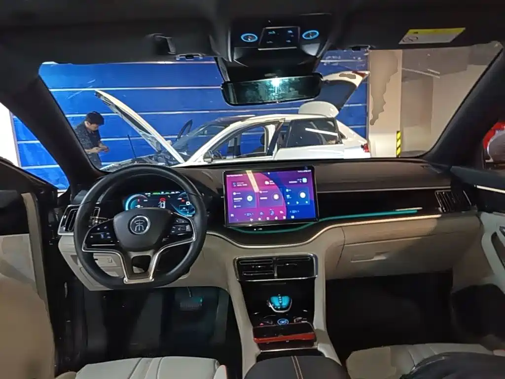 BYD Song PLUS PHEV 2021 DM-i 110KM Flagship PLUS фото 10