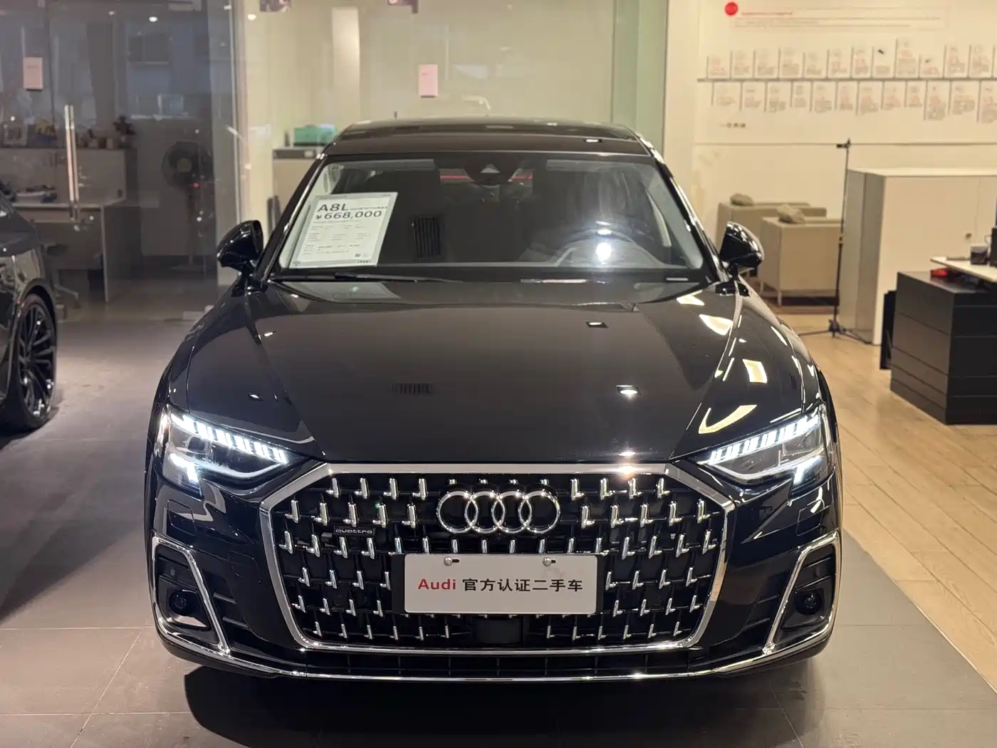 Audi A8 2024 Model A8L 50 TFSI quattro Premium Selection фото 2