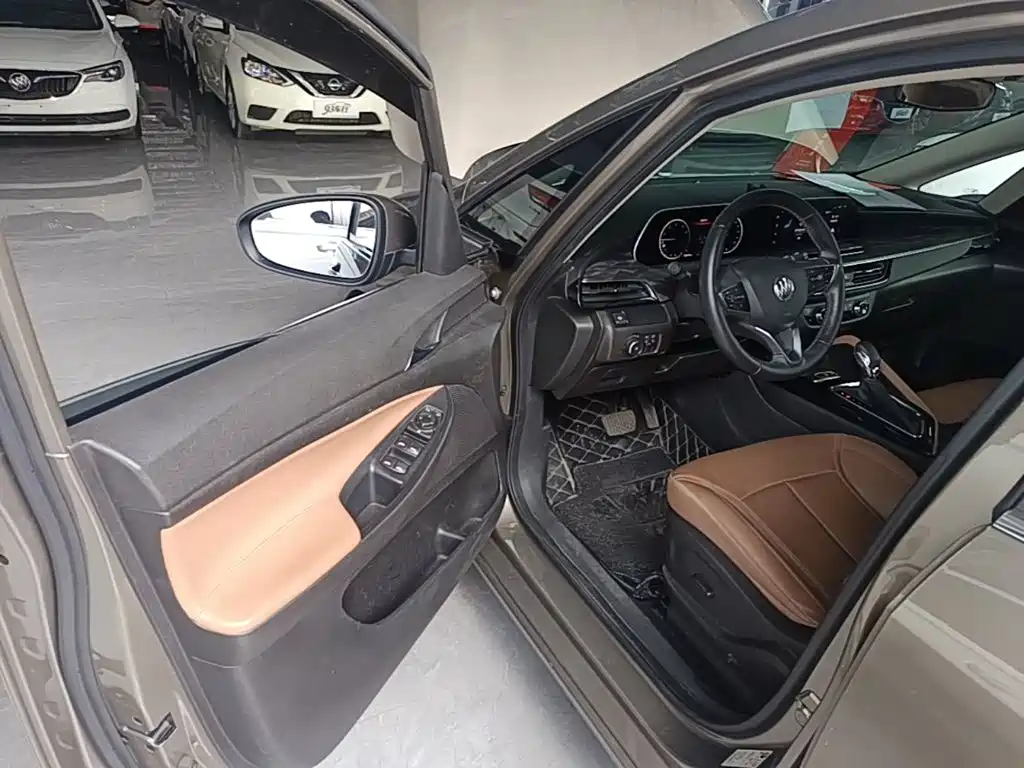 BUICK GL6