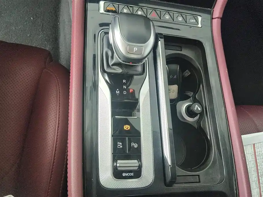 Hongqi H5 2023 2.0T Auto Smart Connect Flagship фото 16