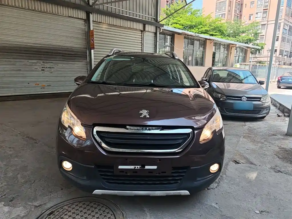 Peugeot 2008 2014 1.6L Automatic Trend Edition фото 3