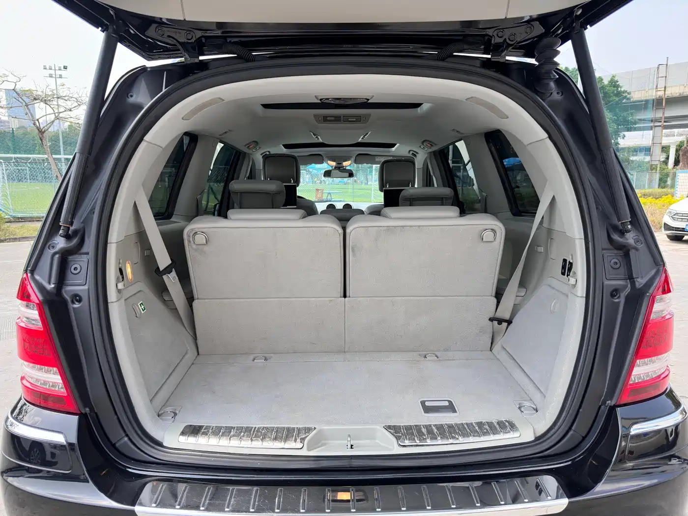 Mercedes-Benz GL-Class 2011 GL 450 4MATIC Premium фото 15