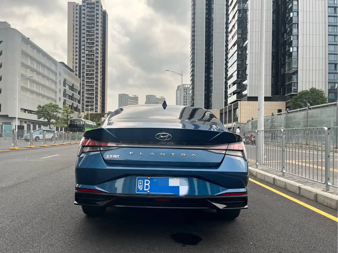 Hyundai Elantra 2021 1.5L CVT GLX Elite Edition фото 5