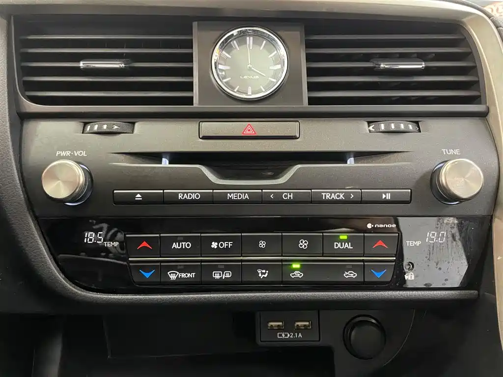 Lexus RX 2020 Facelift 300 2WD Elite Edition фото 23