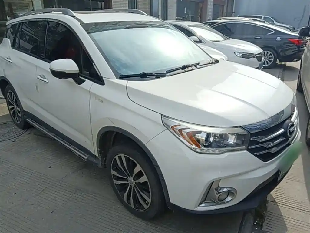GAC Trumpchi Trumpchi GS4 2017 235T Automatic 2WD Luxury Smart Connected Edition фото 4