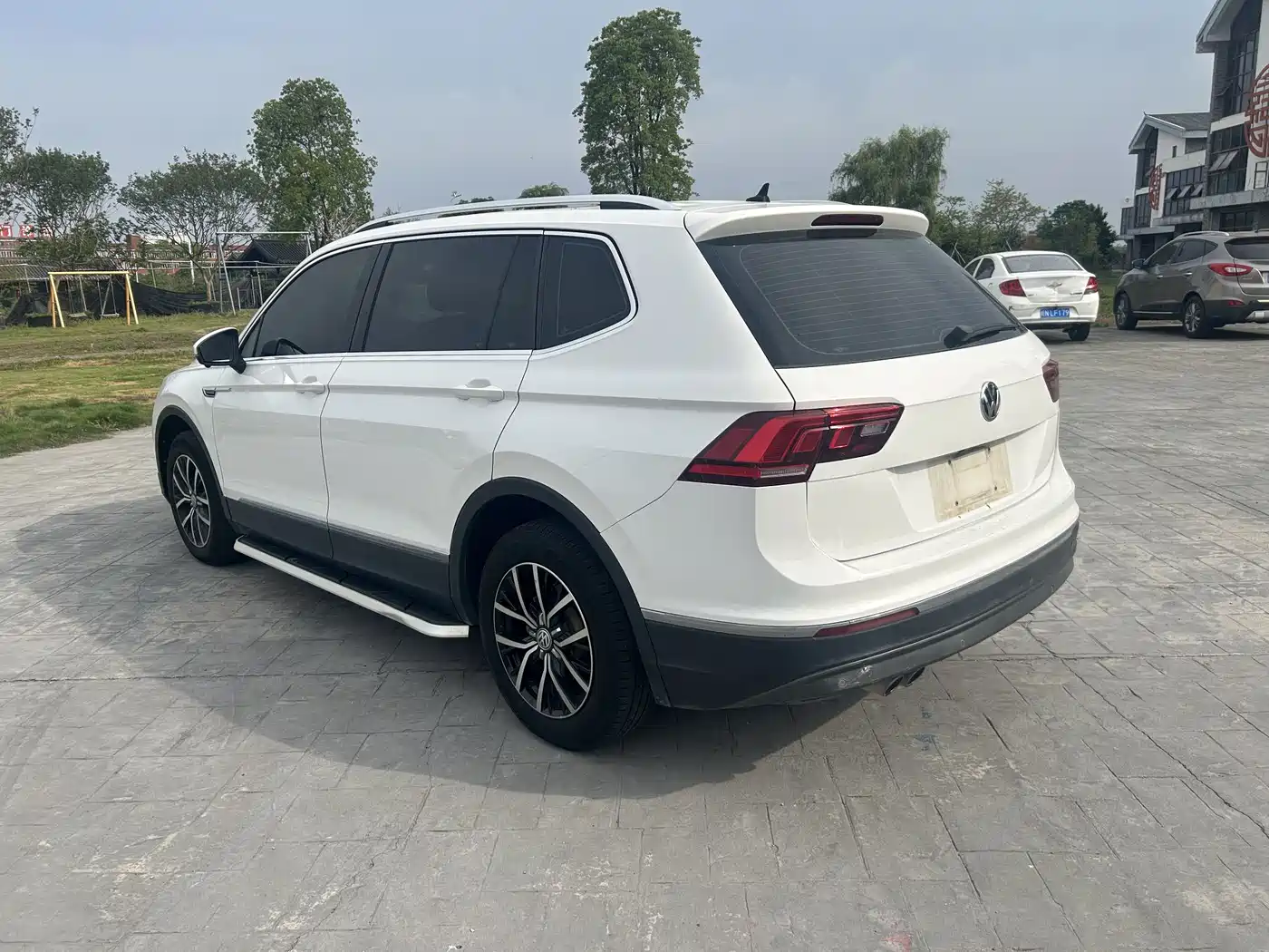 Volkswagen Tiguan L 2018 330TSI Automatic 2WD Luxury Edition фото 7