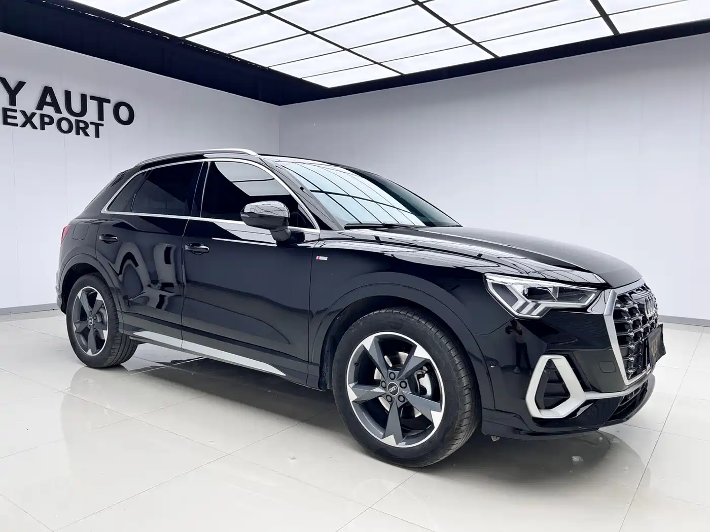 Audi Q3 2022 35 TFSI Fashion Dynamic фото 3