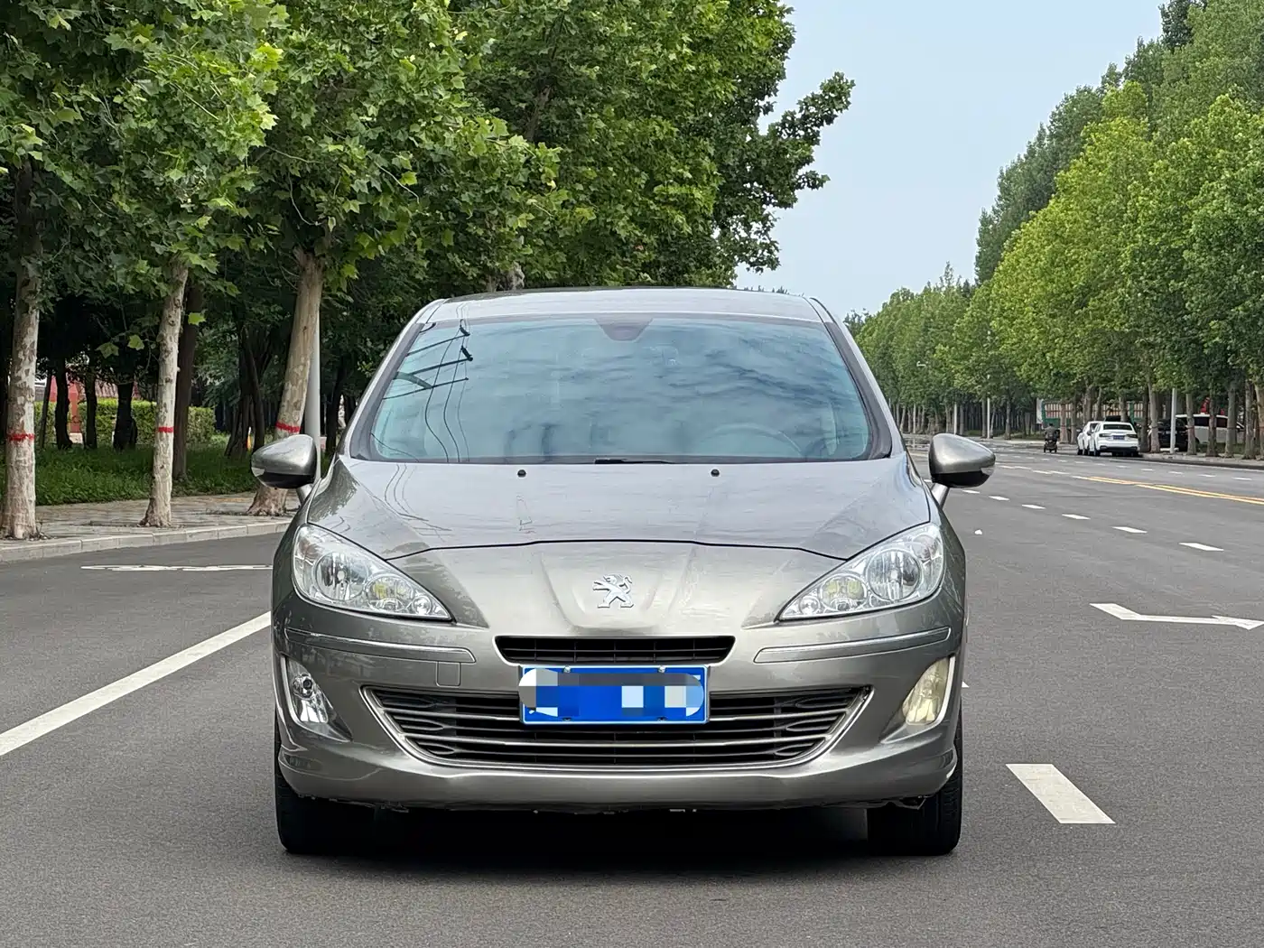 Peugeot 408 2013 2.0L Automatic Comfort Edition фото 2