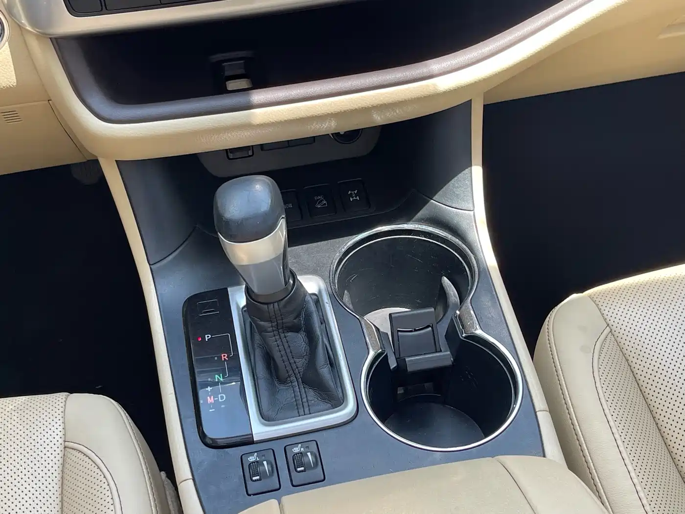 Toyota Highlander 2018 2.0T 4WD Luxury 7-seater (China V) фото 22