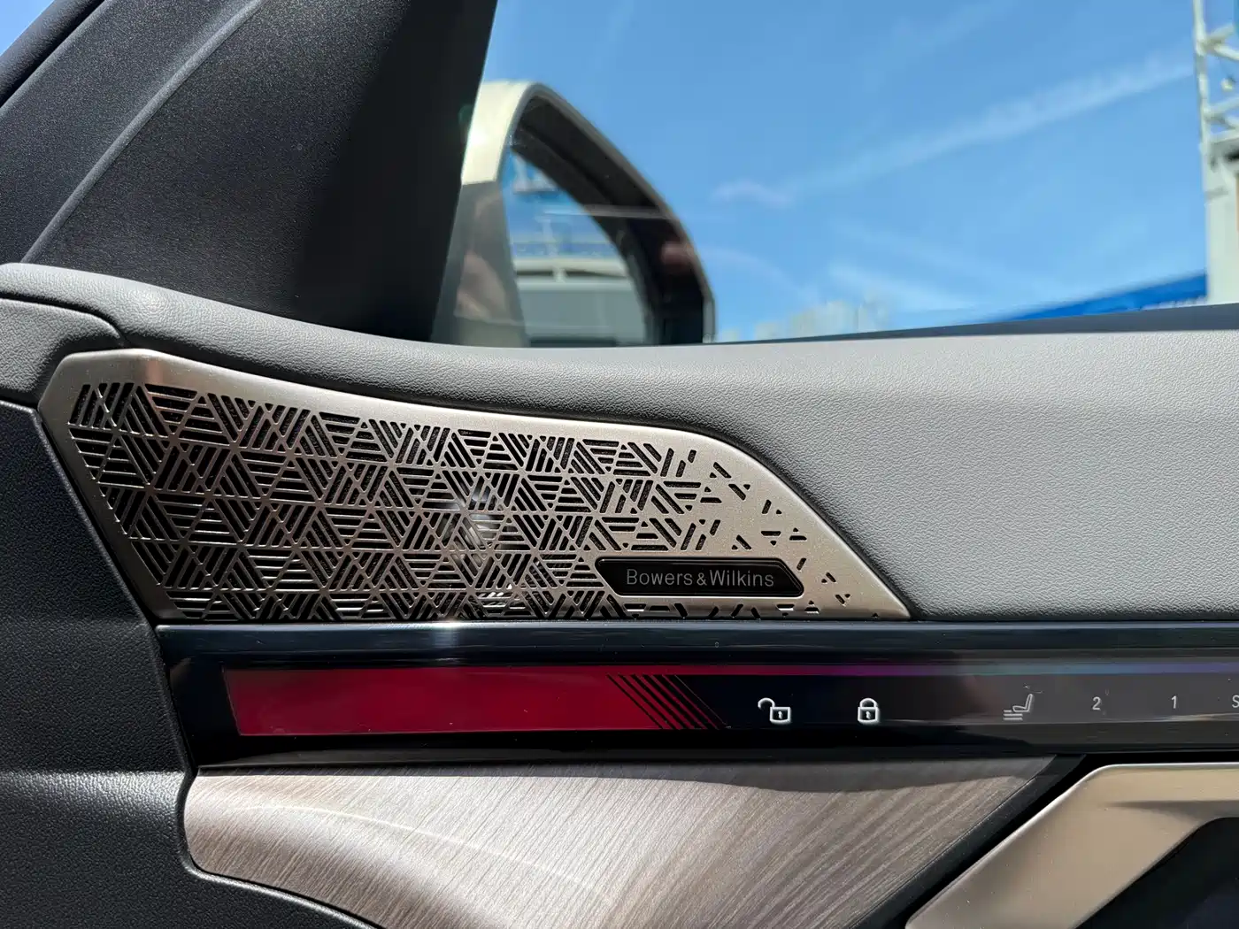 BMW i5 2024 eDrive 35L Premium Luxury Package фото 8