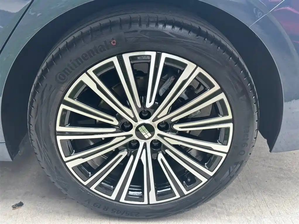 Geely Galaxy Galaxy A7 2025 EM-i фото 22