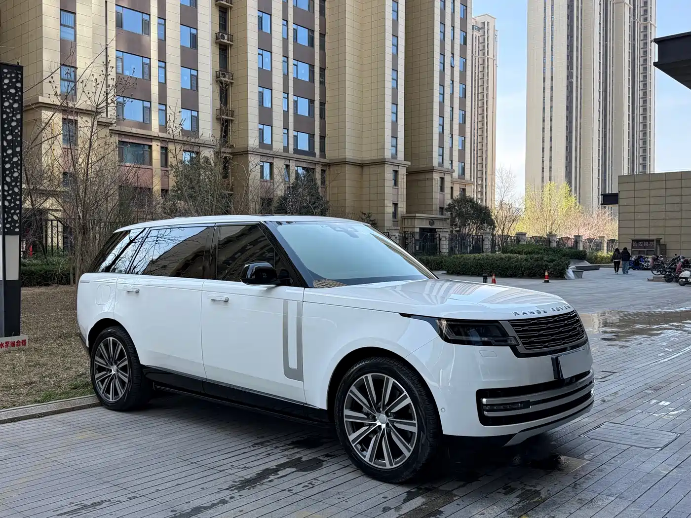 LAND ROVER RANGE ROVER
