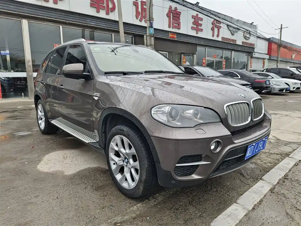 BMW X5 (Import) 2011 xDrive35i Leading Edition фото 3