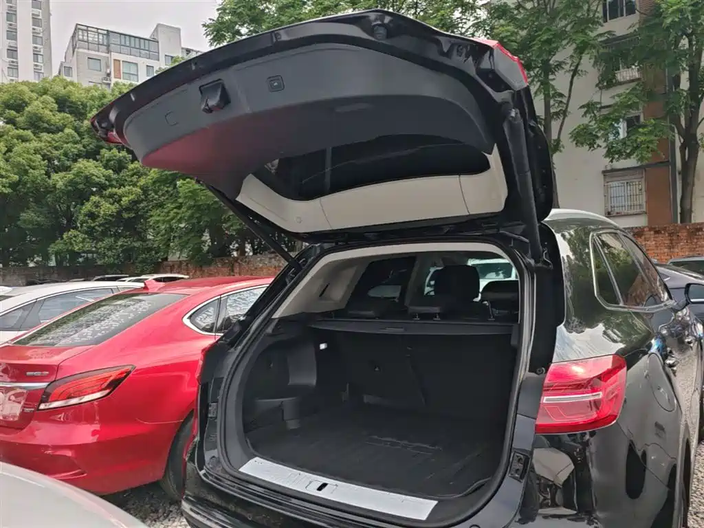 Hongqi HS5 2022 Facelift 2.0T Smart Flag Enjoyment AWD Edition фото 19