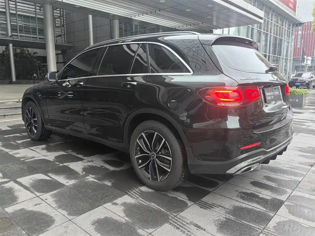 Mercedes-Benz GLC 2022 Model GLC 260 L 4MATIC Luxury Edition фото 5