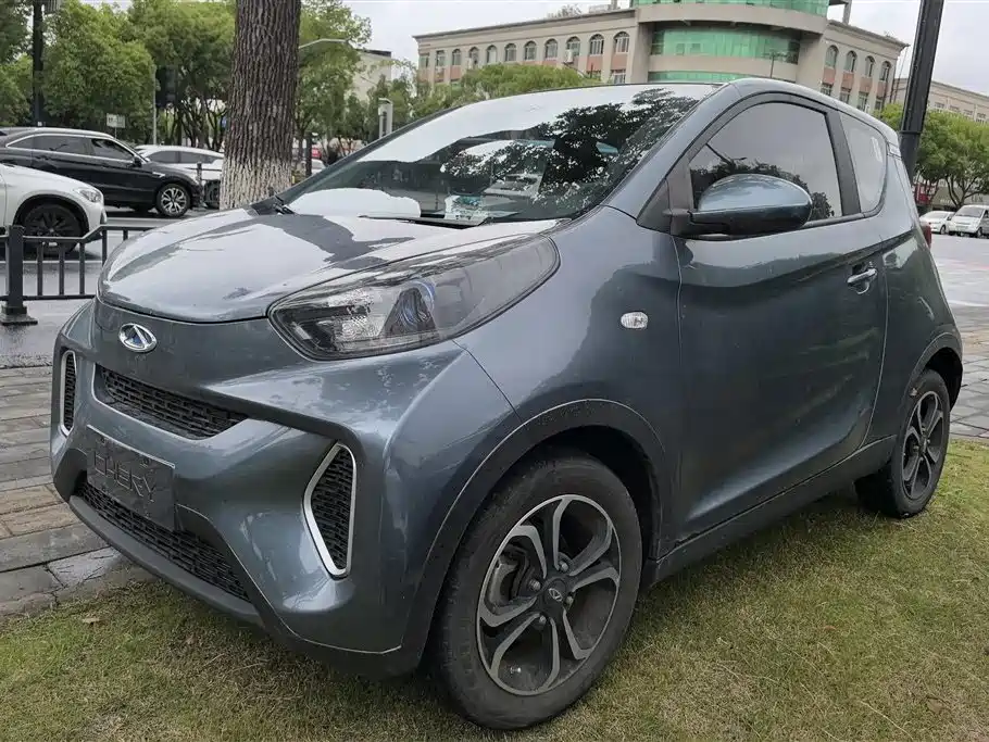 QQ New Energy Little Ant 2019 4-Seater Smart Enjoy Edition 35kWh