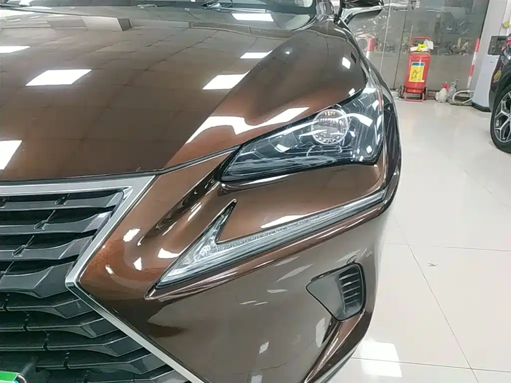 Lexus NX 2018 200 FWD Sharp Edition China VI фото 24