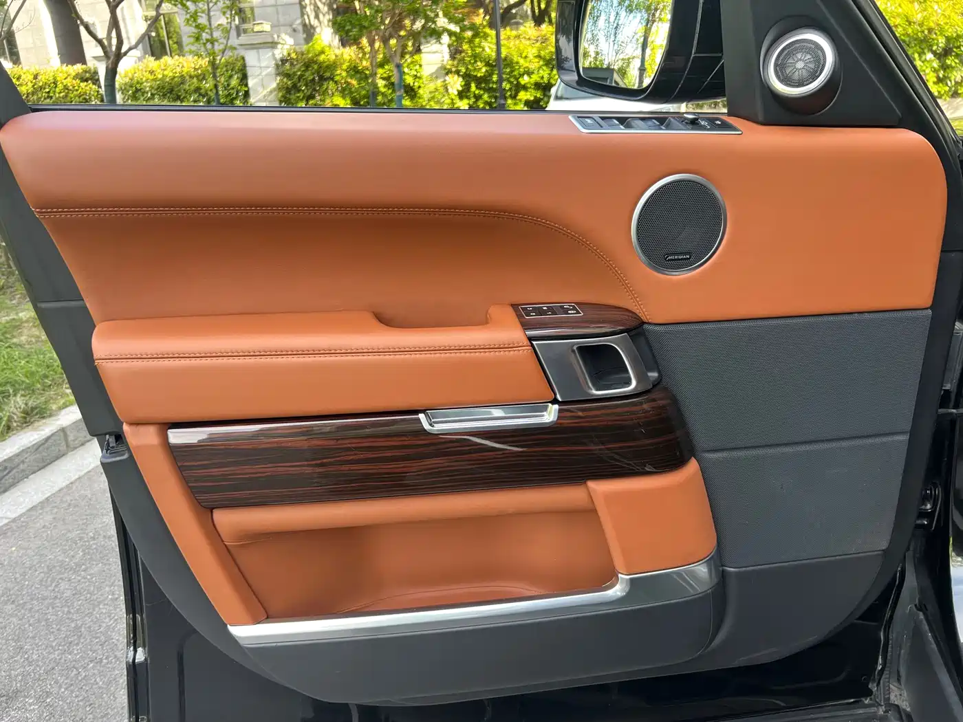 Land Rover Range Rover 2015 5.0 SC V8 AB Prestigious Genesis Extended Edition фото 24