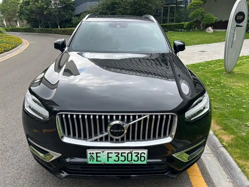 VOLVO XC90 PLUG-IN HYBRID