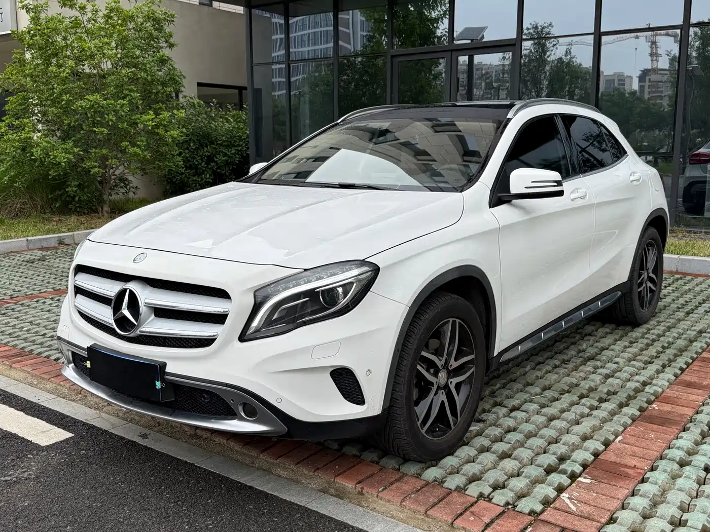 Mercedes-Benz GLA 2015 GLA 200 Fashion