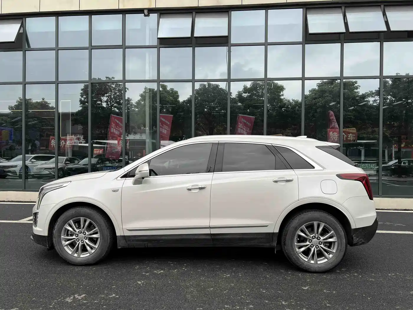 CADILLAC XT5