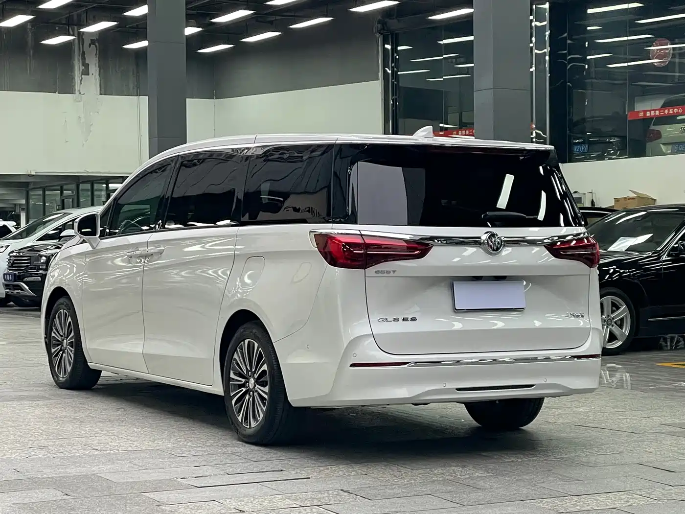 Buick GL8 2021 ES Landlord 653T Luxury фото 15