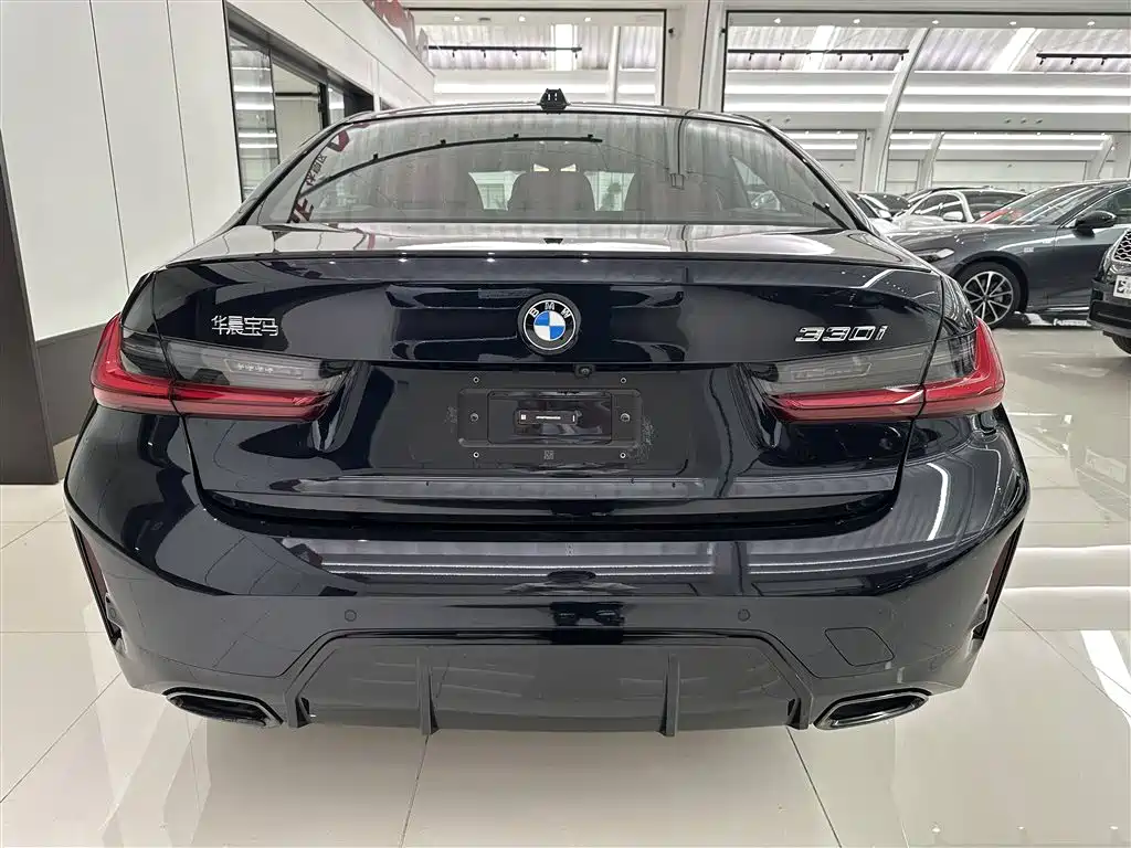 BMW 3-SERIES
