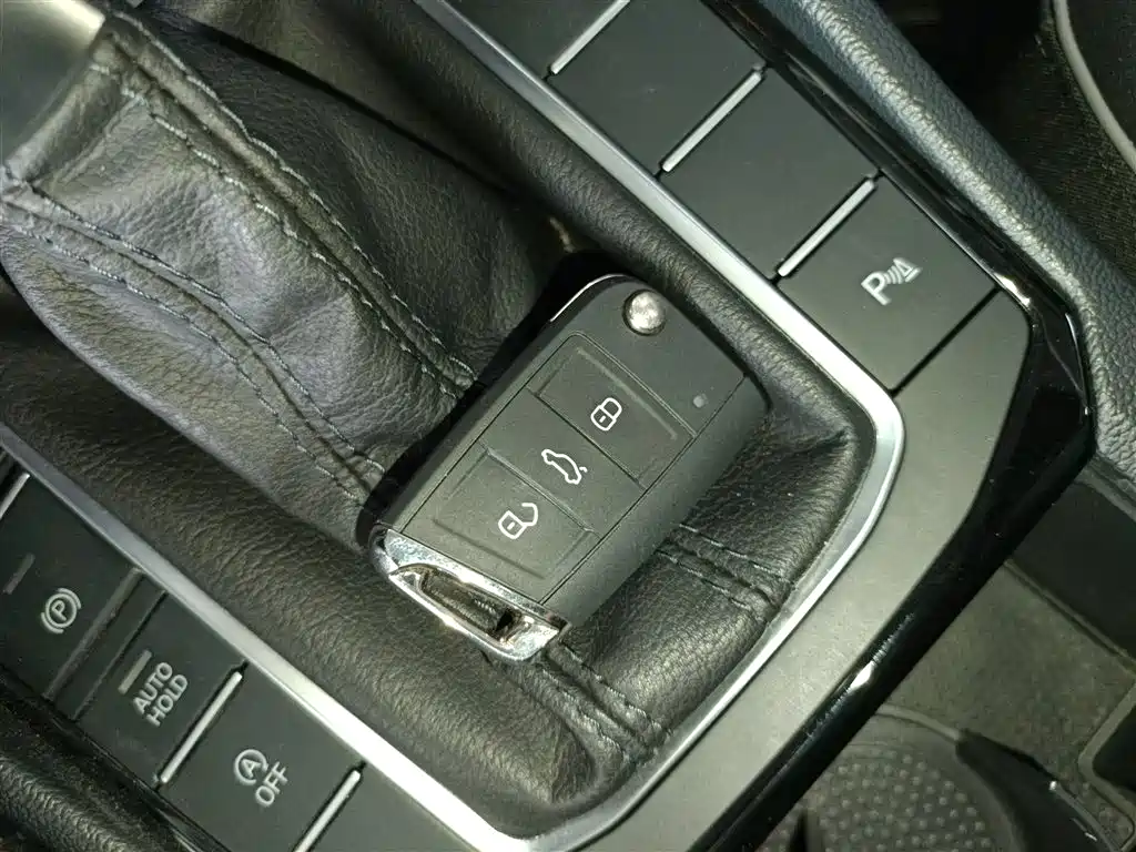 Volkswagen Sagitar 2023 280TSI DSG Beyond Lite фото 9