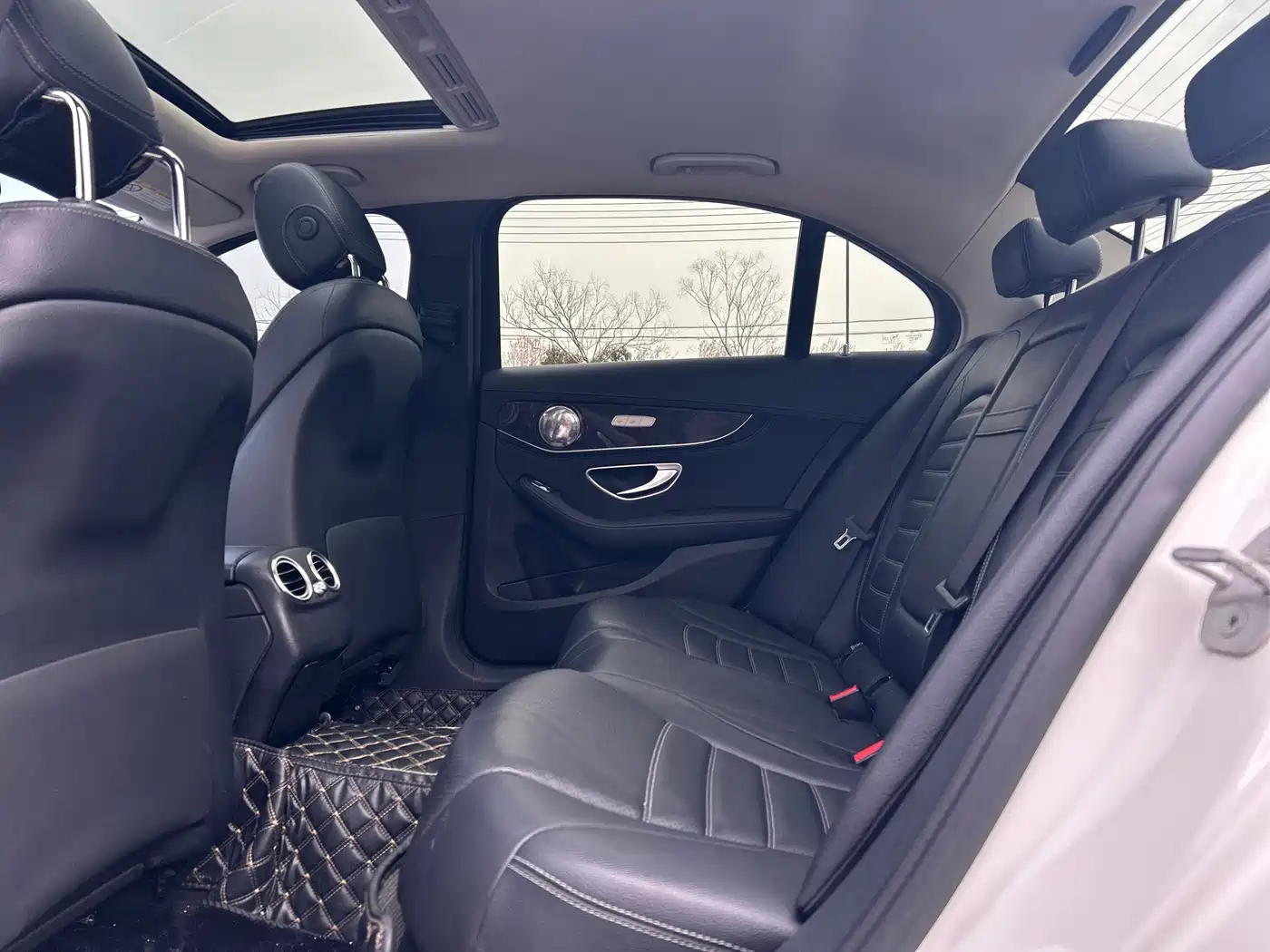 Mercedes-Benz C-Class 2016 C 180 L Sport фото 15