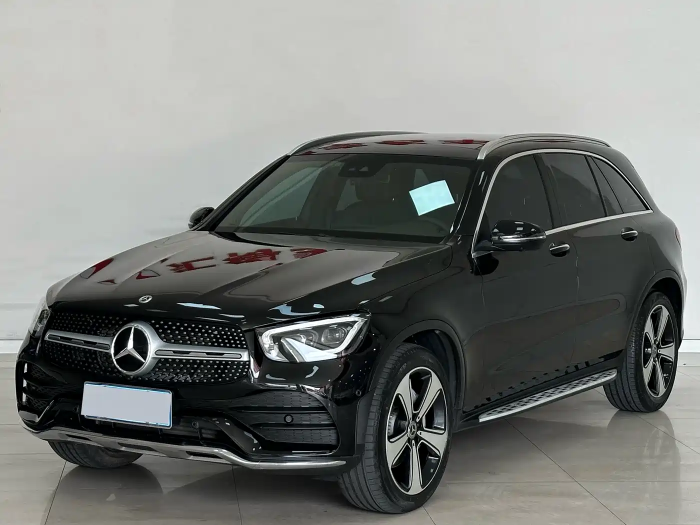 MERCEDES-BENZ GLC