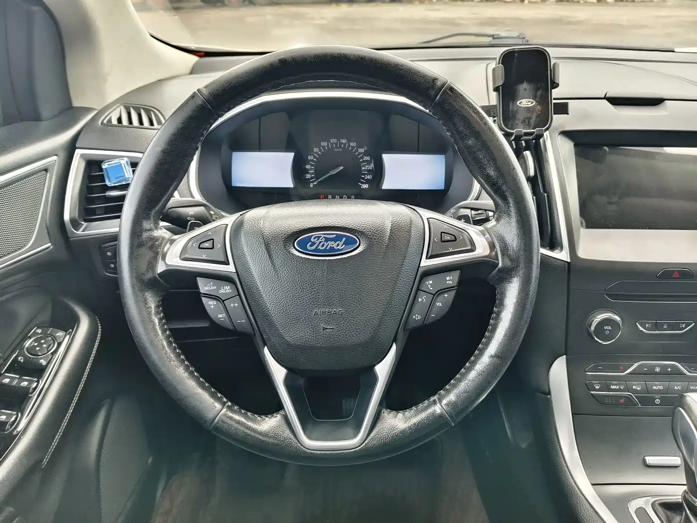 Ford Edge 2016 2016 EcoBoost 245 2WD Luxury 7-Seater