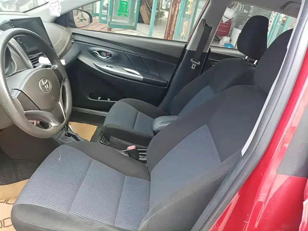 Toyota YARiS L Zhi Xuan 2015 1.5E Auto Charming Edition фото 15