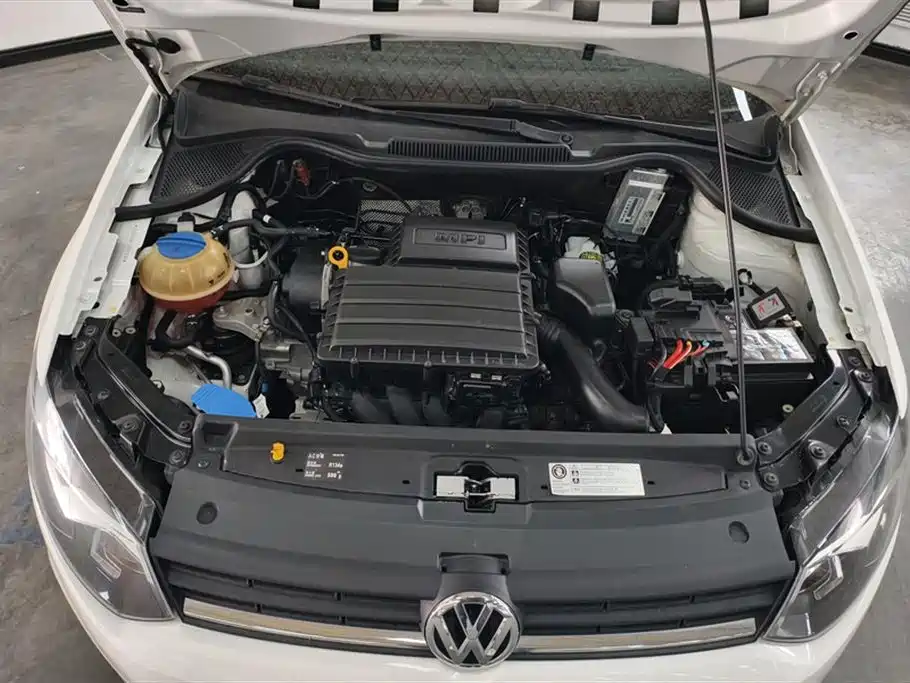 Volkswagen Polo 2018 1.5L Auto Safe Drive фото 10