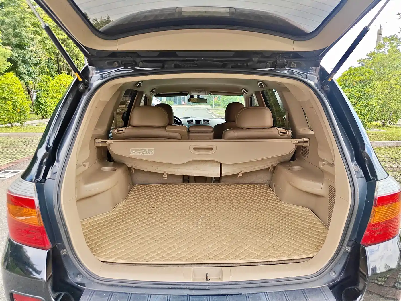 Toyota Highlander 2009 2.7L 2WD 5-seater Sport Edition фото 9