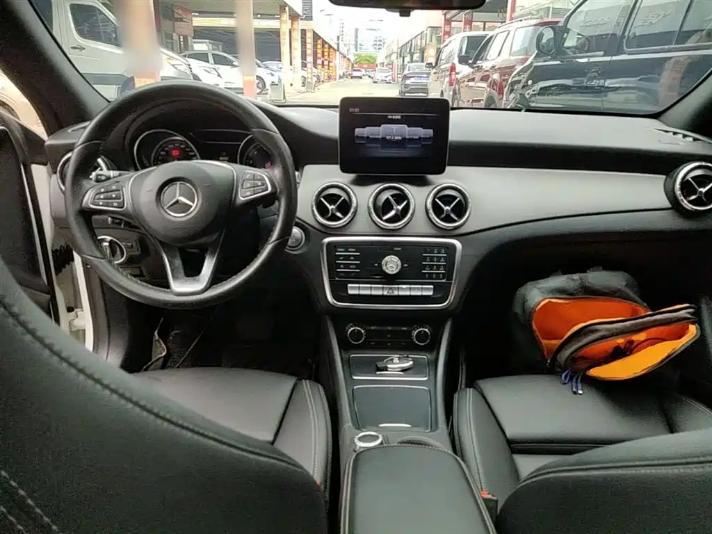 Mercedes-Benz CLA (Import) 2018 CLA 200 Dynamic Edition фото 10