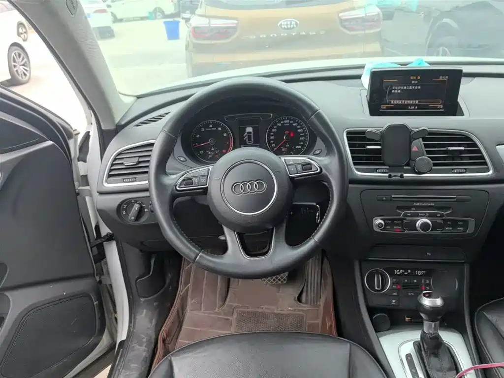 Audi Q3 2018 30th Anniversary Edition 30 TFSI Fashion фото 11
